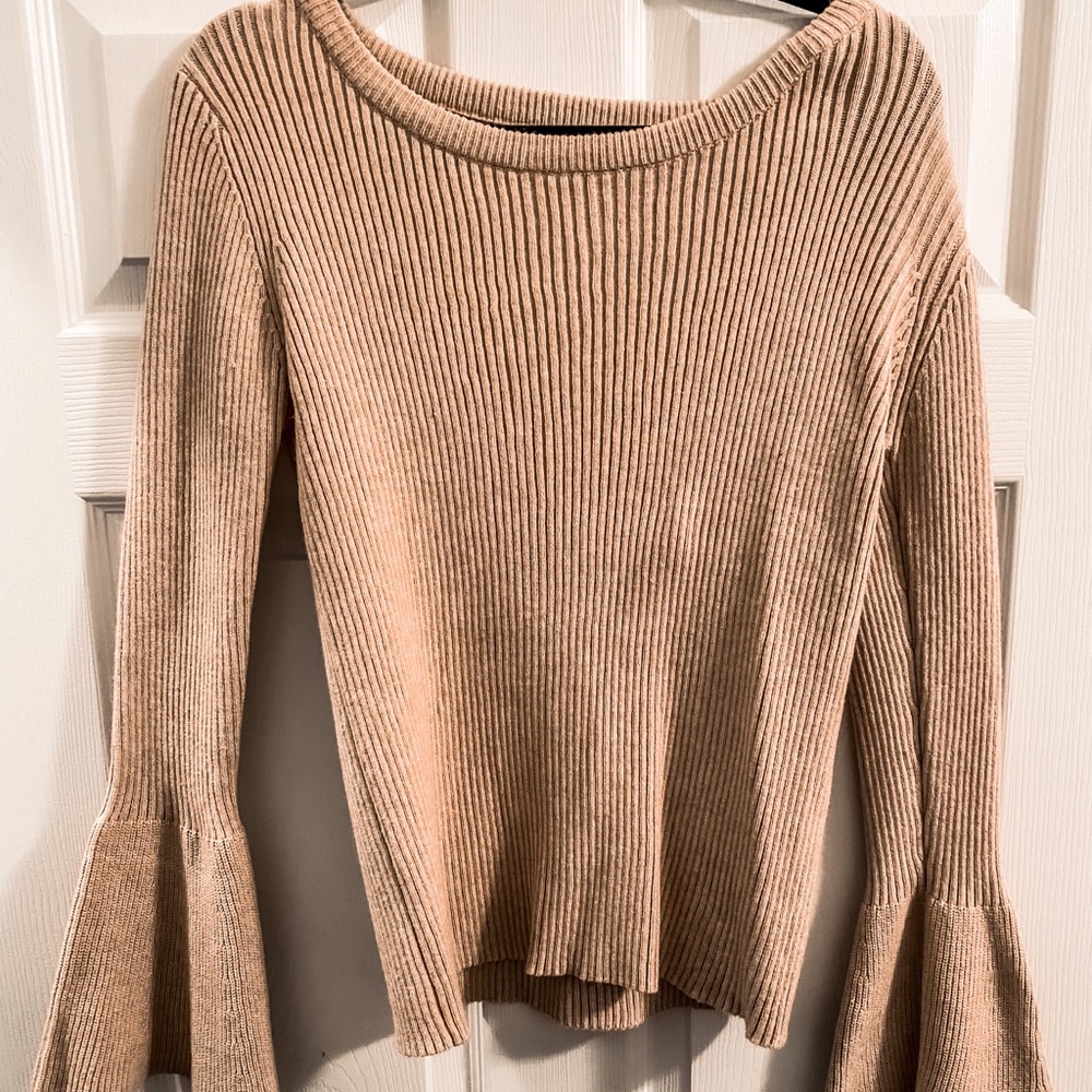 Sweater with flared sleeves